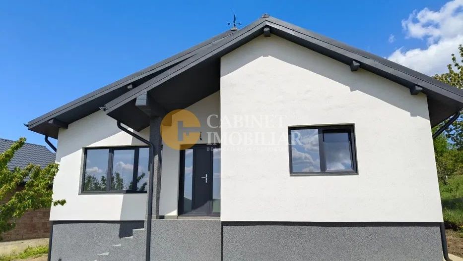 🏡   CASĂ PLAN PARTER  - Chicerea,Tomesti  🏡 - Poză 1