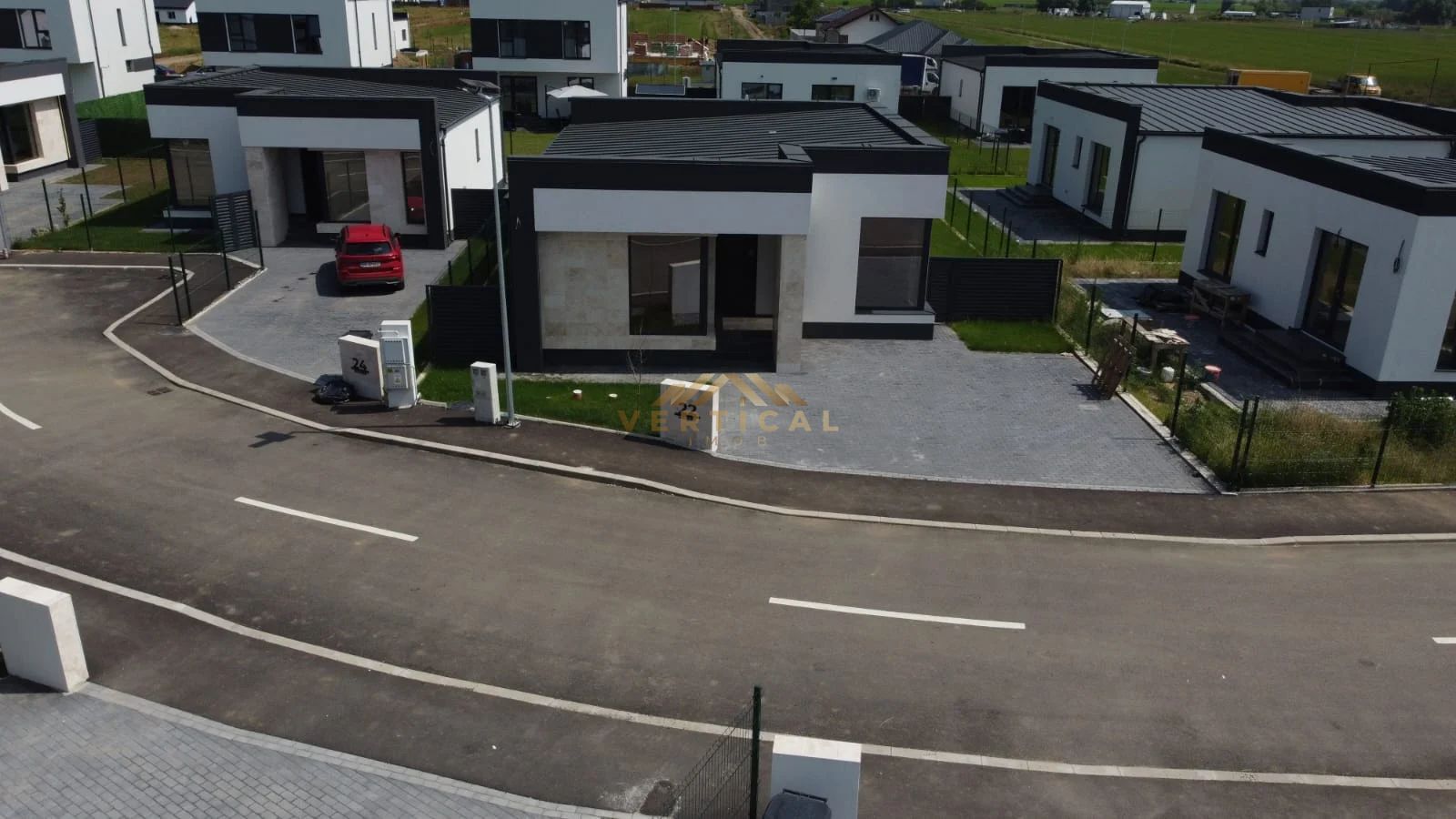 Vila 4 camere in Mega Parc Berceni/Vidra - Poză 1