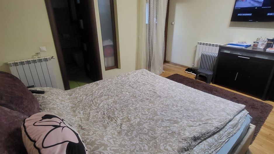 Apartament 5 camere,suprafata mare, curte, bloc 2006 - 4 nivele, Decebal, metrou - Poză 6