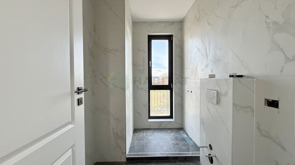 Vila individuala 5 camere Tunari - Poză 11