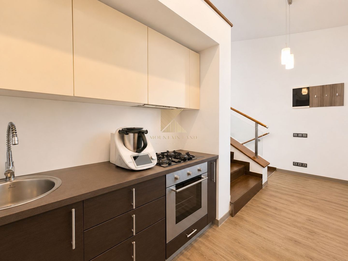 Apartament tip loft cu șemineu, situat în Silver Mountain Resort - Poză 10