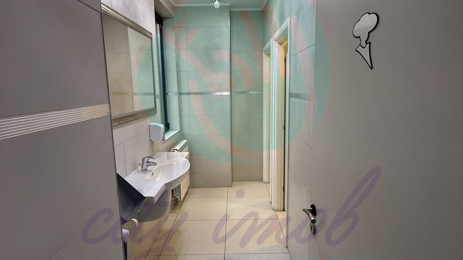 Spatiu comercial pentru mai multe domenii de activitate - Poză 13