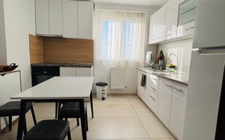 Apartament cu 3 camere, decomandat, Rogerius - Poză 1