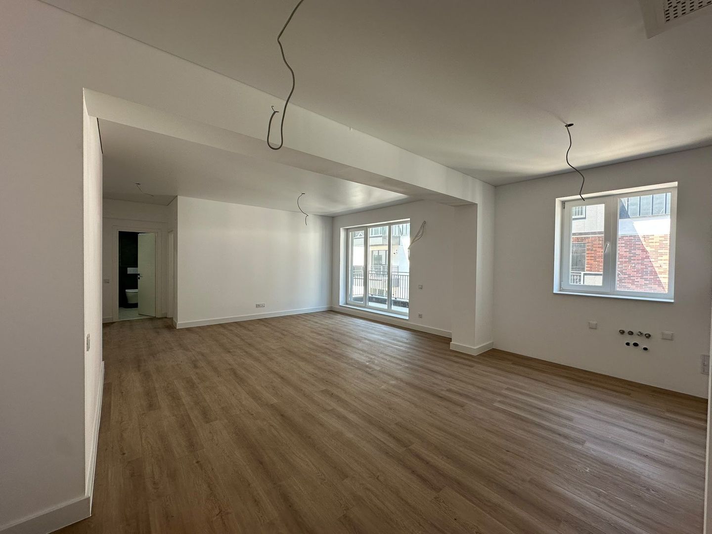 Vânzare Ap.2 Camere Pipera-Tunari - Poză 2