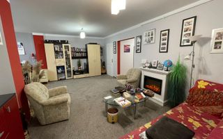 🔥 PRIVELIȘTE UNICĂ ASUPRA ORAȘULUI & TERENULUI DE GOLF | 3 ȘEMINEE | - Poză 2