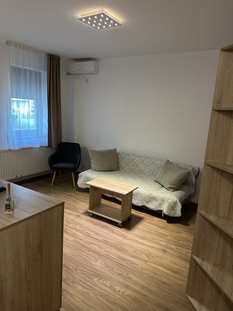 Giroc-Hotel IQ | 1 Camera | Mobilat si Utilat - Poză 2