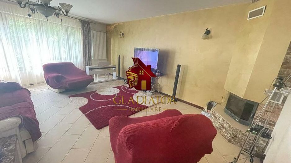 Vila cu terase, garaj si o gradina de vis pentru o familie fericita - Poză 4