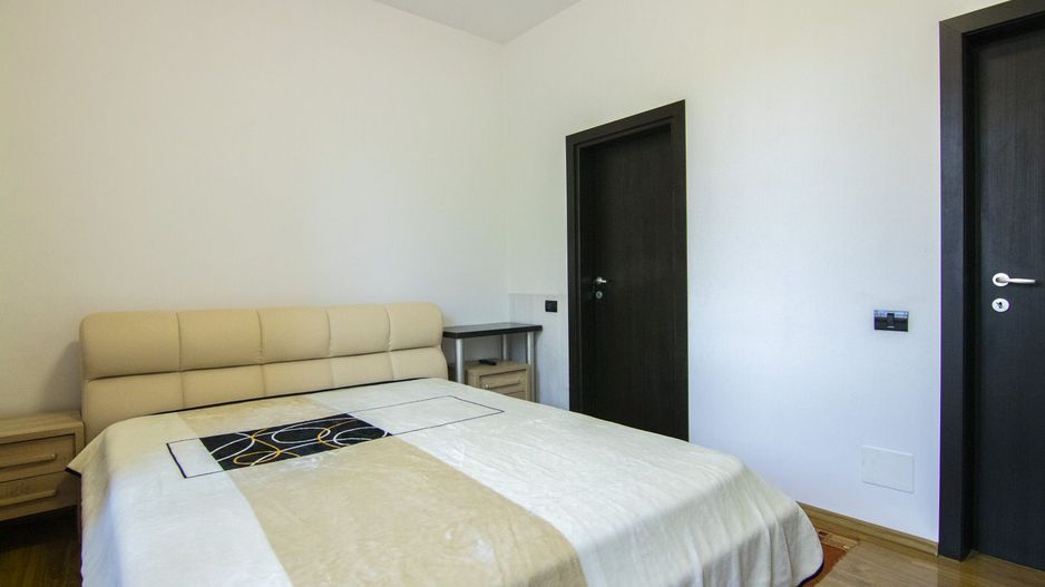Casă / Vilă, 5 camere, teren 690 Mp., Prelungirea Ghencea - Maracineni - Poză 27