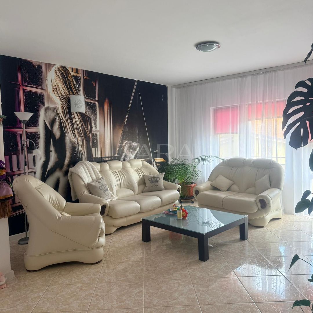 Vanzare apartament decomandat  in zona centrala Apahida - Poză 1