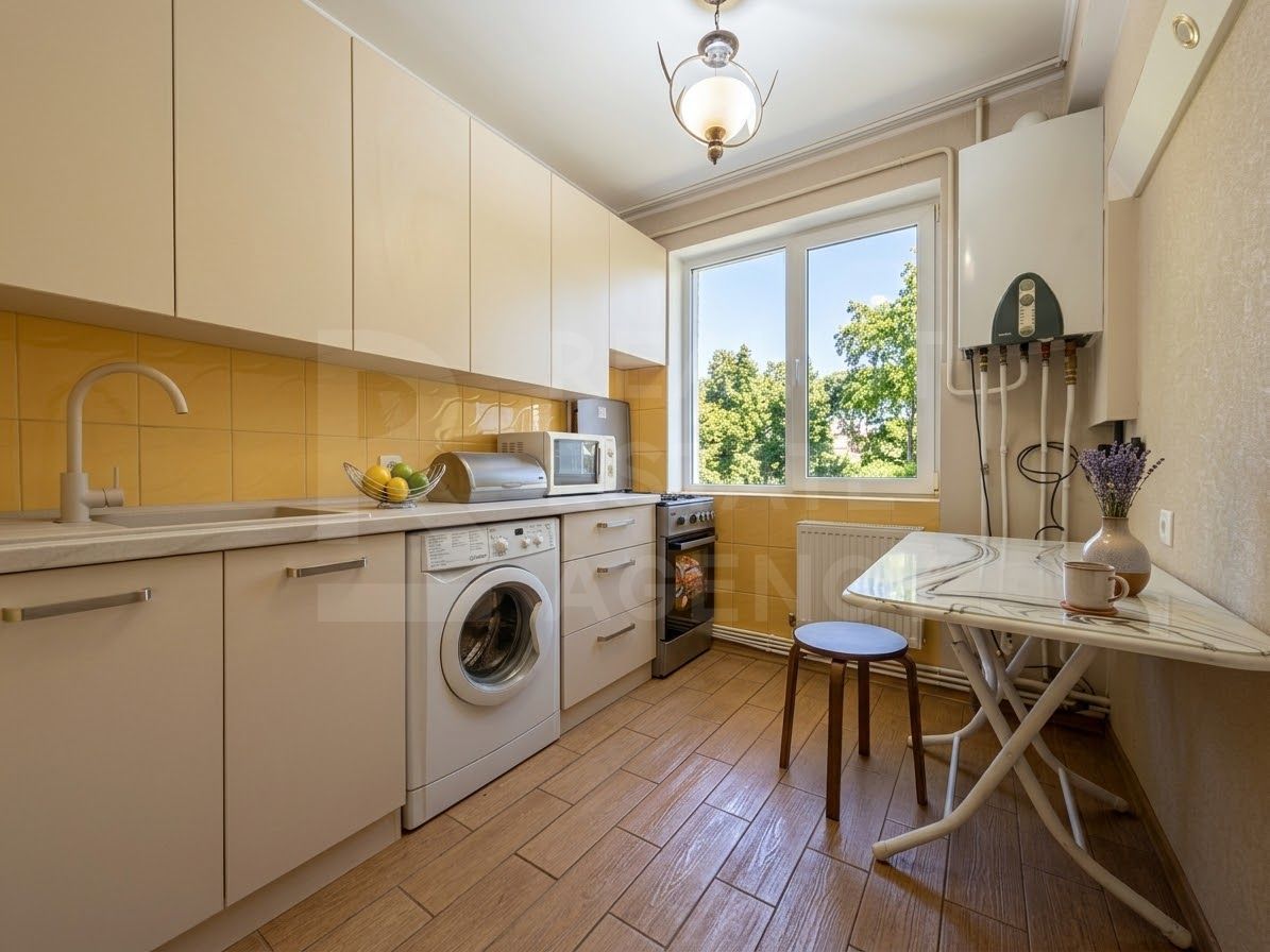 Vânzare apartament, 2 camere, strada Traian , Botanica - Poză 1