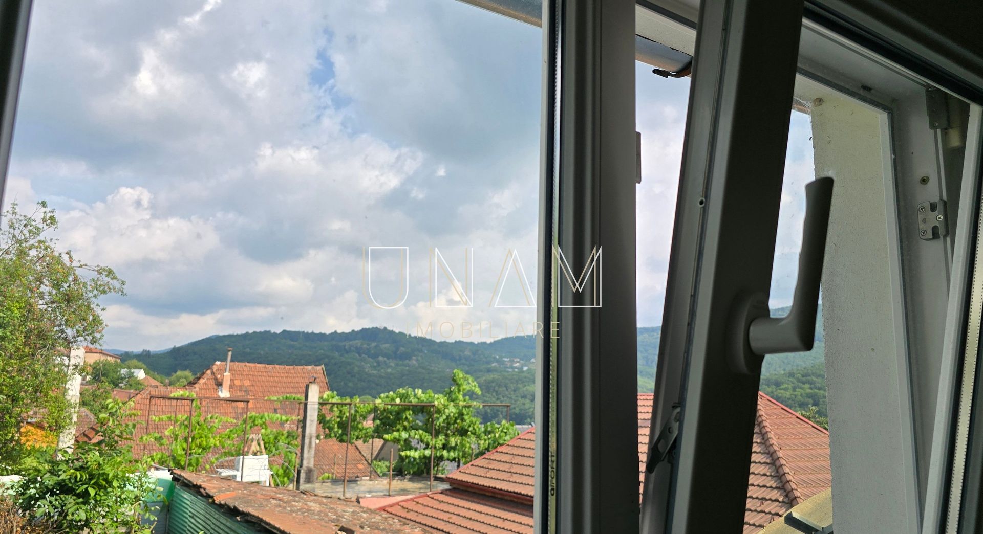 Casa 144 mp utili, organizata in 2 apartamente | Muncitoresc, Resita - Poză 17