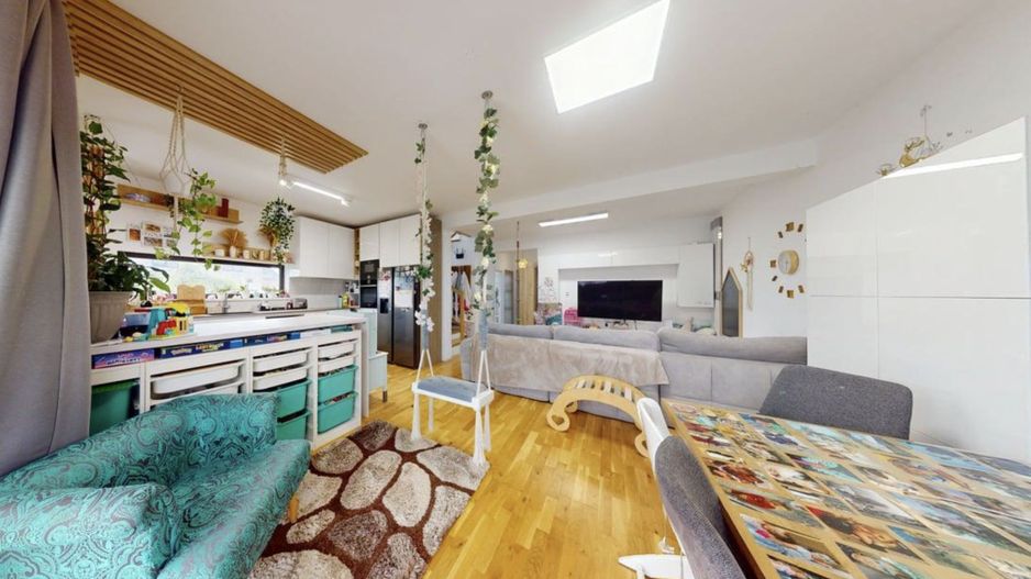 Casa de vanzare in Cristian - duplex - 125 mp utili + teren de 250 mp - Poză 23