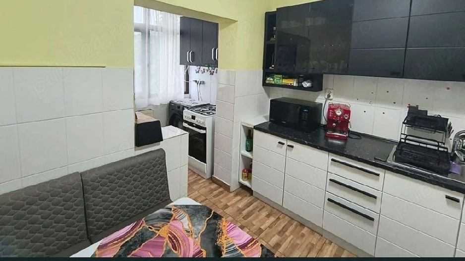 inchiriez apartament 3 camere Micro 16 - Poză 3