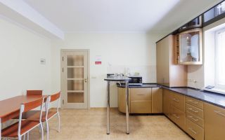 Chirie, casă, 2 nivele, 5 camere, str. Alexandru  Cosmescu, Centru - Poză 4