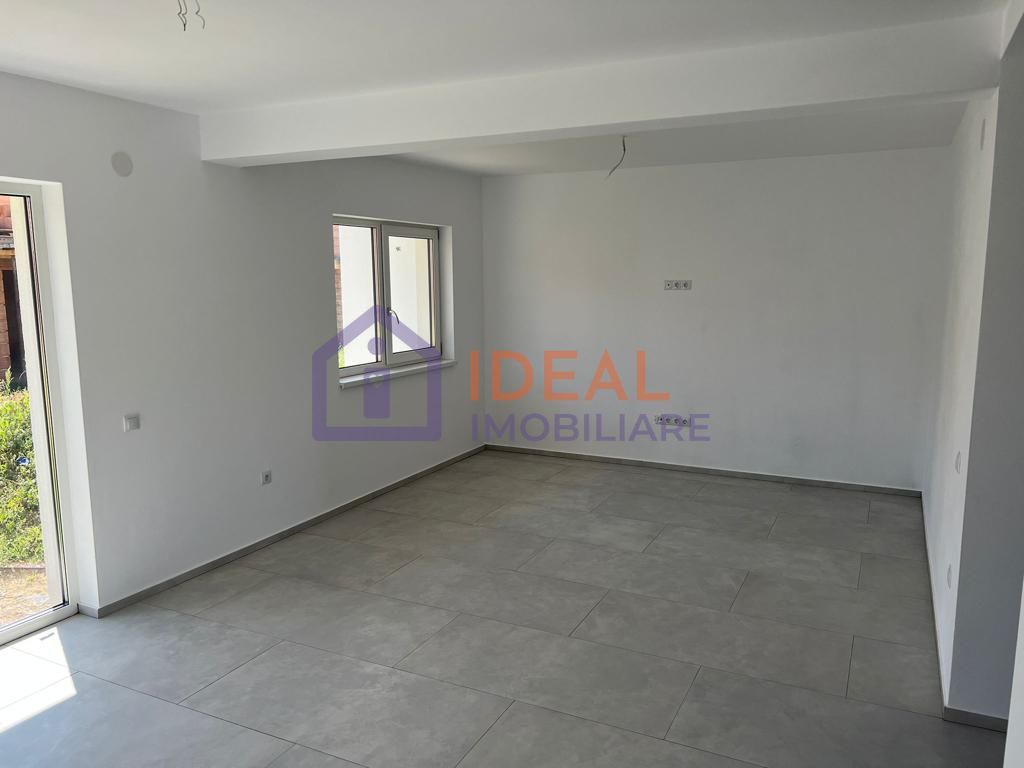 Duplex LA CHEIE cu 4 camere in Selimbar, zona Triajului - Poză 4