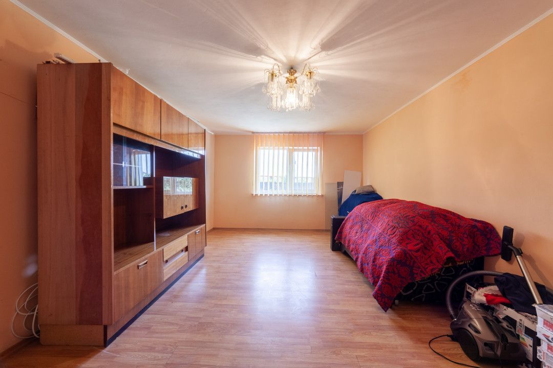 Casa cu teren generos si gradina spectaculoasa – Comuna Cuca, Arges! - Poză 14