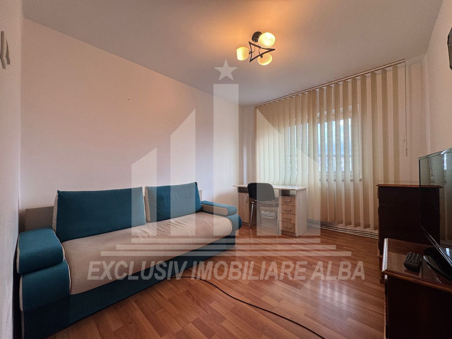 Apartament cu 3 camere decomandate, etaj intermediar, Ampoi 3 - Poză 5