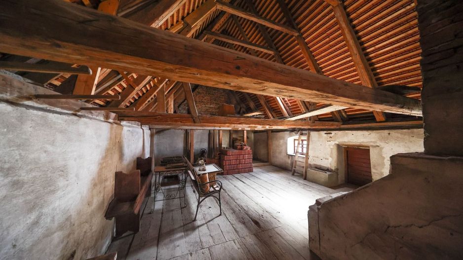 Casă Săsească Autentică cu Șură Impresionantă în Cristian – Teren 2729mp - Poză 37