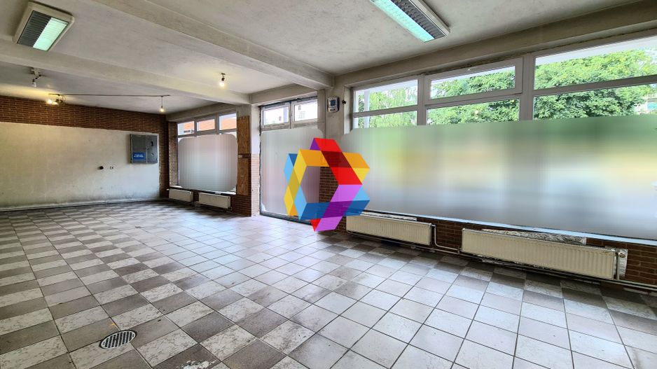 Spatiu comercial de închiriat cu 380 w Brasov - 150 mp # plus-imo.ro - Poză 1