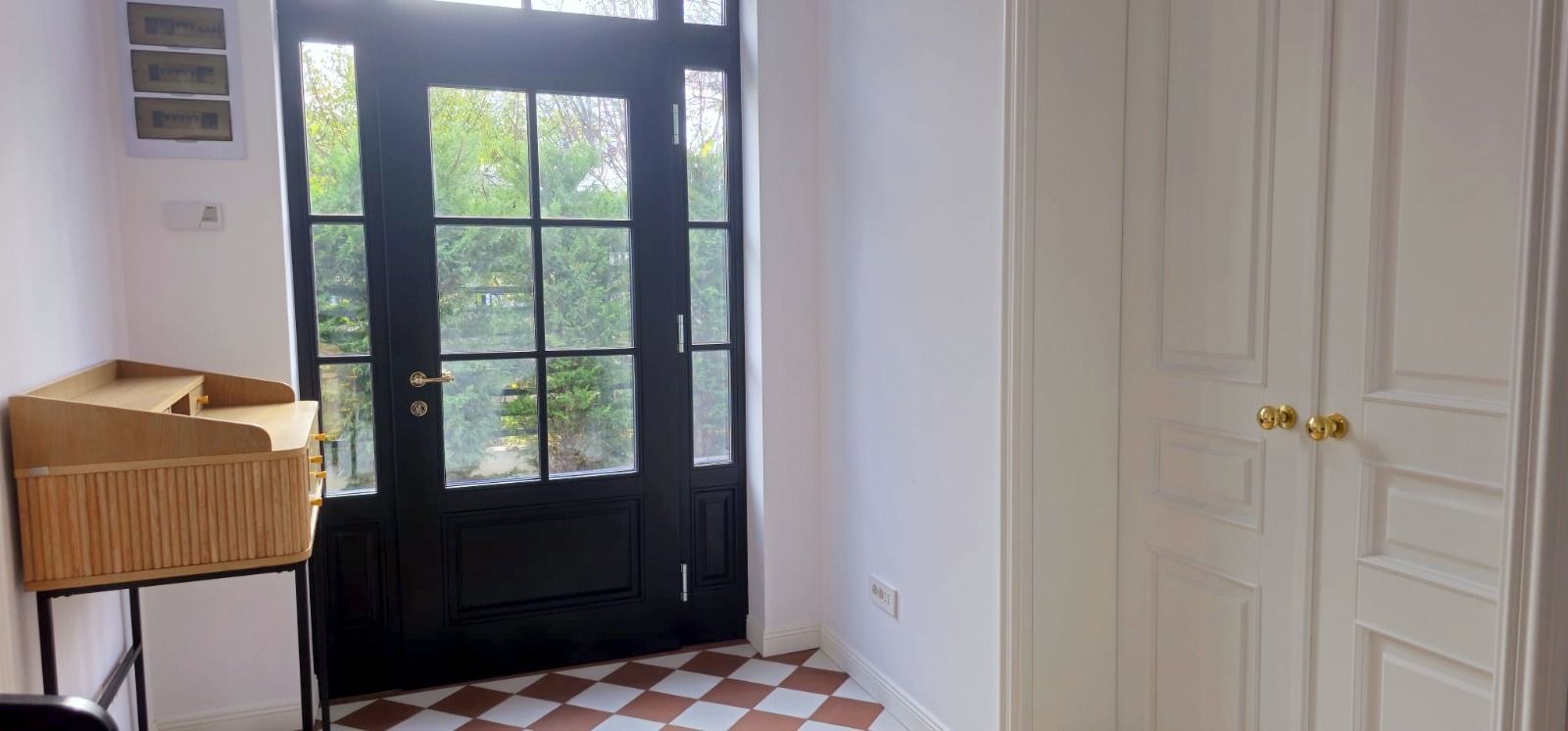 Casă renovată integral – ideală pentru activități profesionale - Poză 16