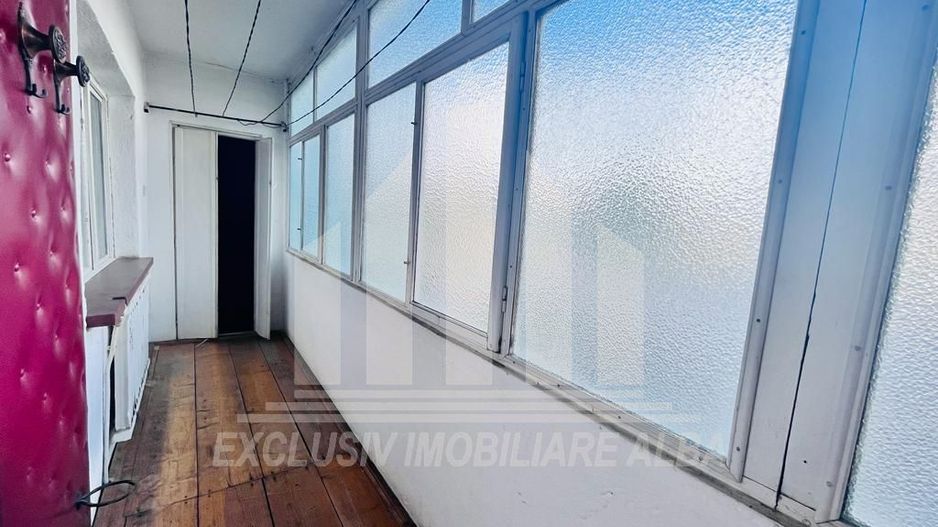 Apartament cu 3 camere decomandate, Cetate - Poză 7
