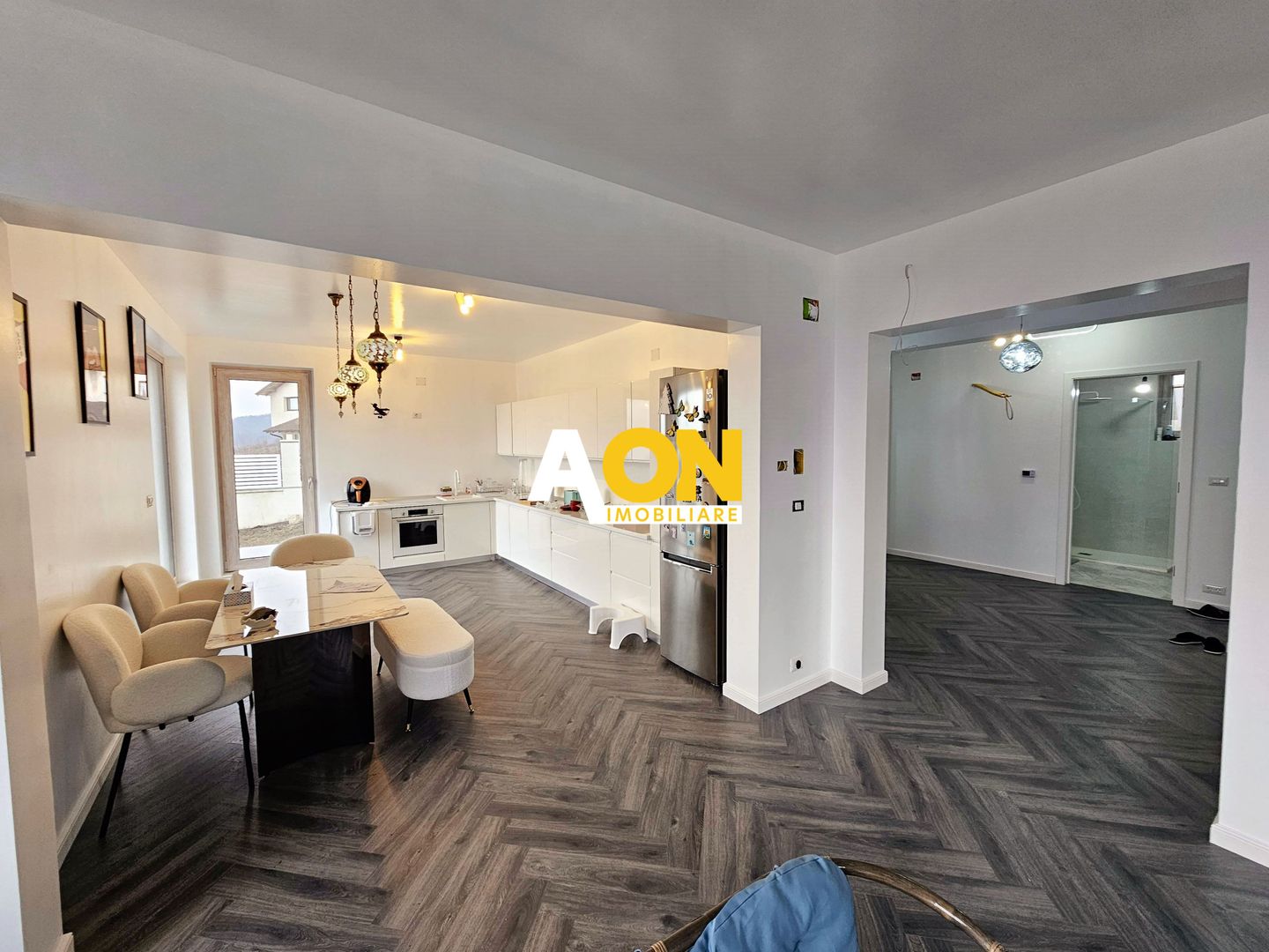 Casa noua, 6 camere, finisata la cheie, 1000 mp teren, zona Schit - Poză 4