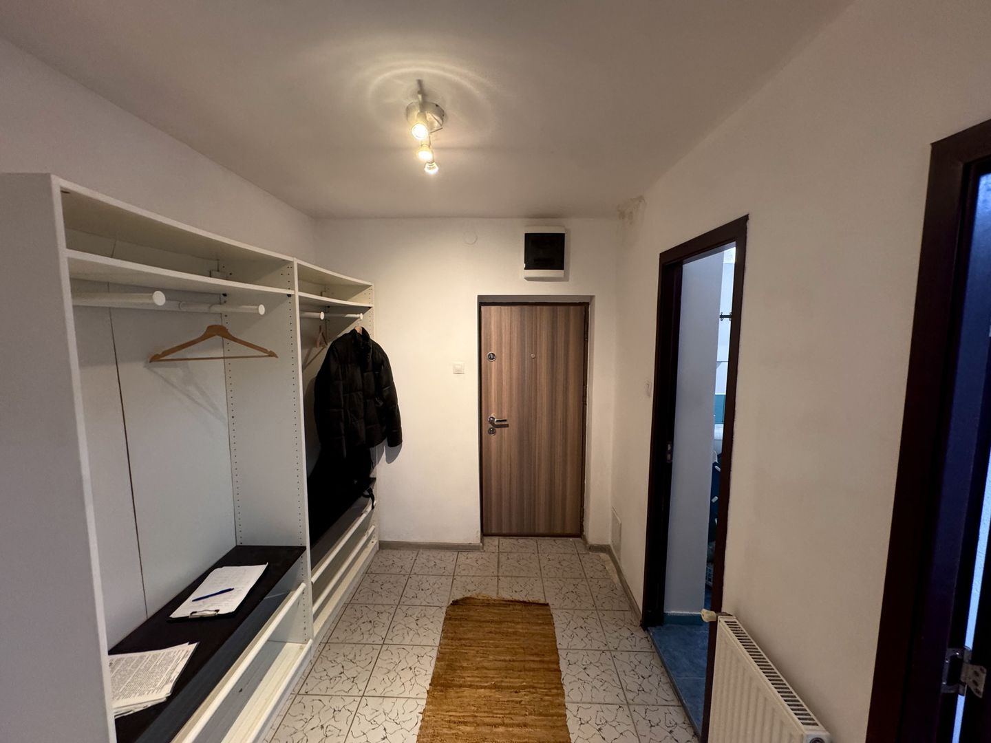 Garsoniera spațioasă | Parter, zona Vitan | locuit/investiție/firma - Poză 1