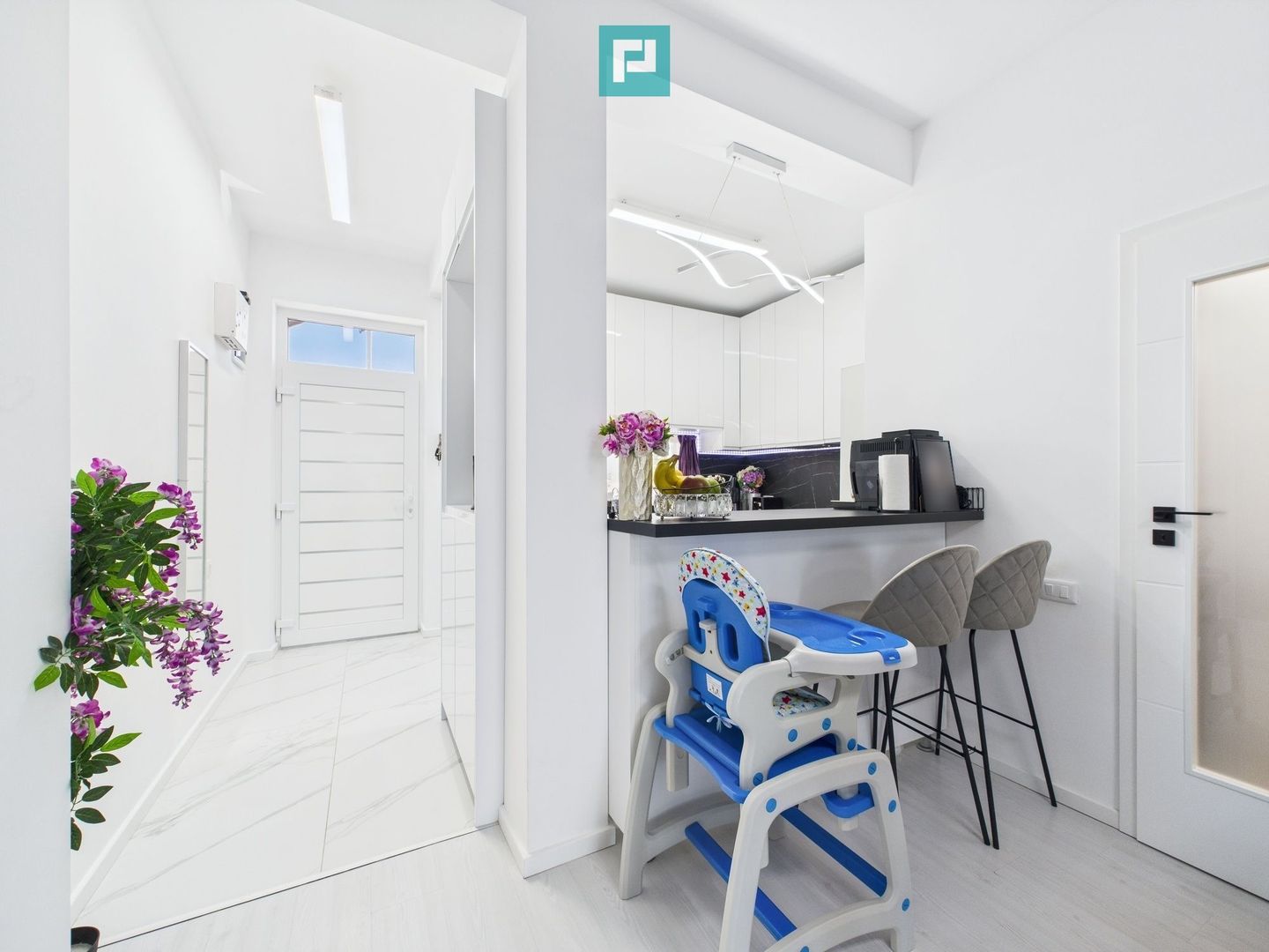 Duplex 1/2 mobilat şi utilat în Săcălaz - Poză 7