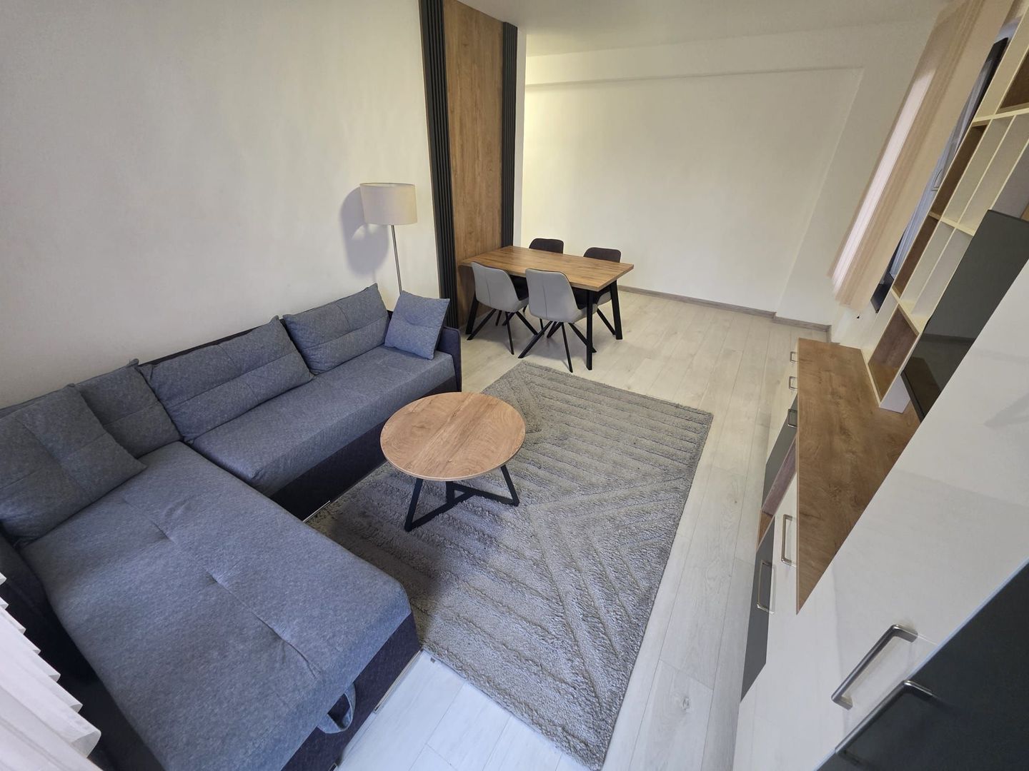 Apartament 3 camere parter si curte 45m  de inchirat Rond OMV Pipera - Poză 2