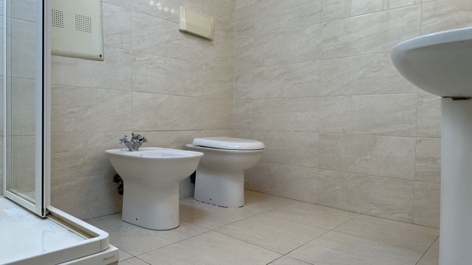 P-ta Unirii - Comision 0% | Apartament 3 camere-113 mp | Imobil 2008 - Poză 33