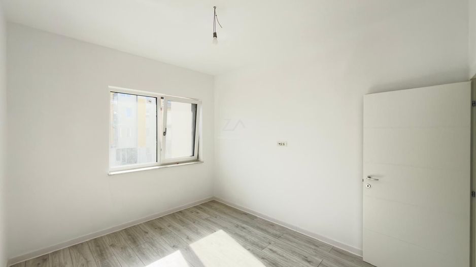 Bloc finalizat. Spatiu pod. Loc de parcare. Clima. - Poză 8