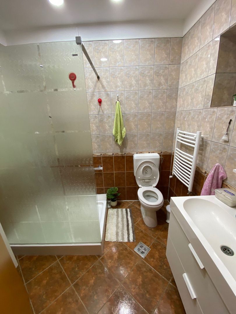Casa cu 2 apartamente in zona Braytim - Poză 23
