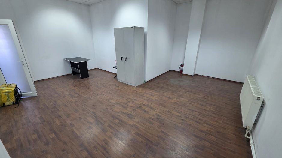 Spații de închiriat 40–500 mp | Hală, depozit, atelier, birouri | 6 € - Poză 9