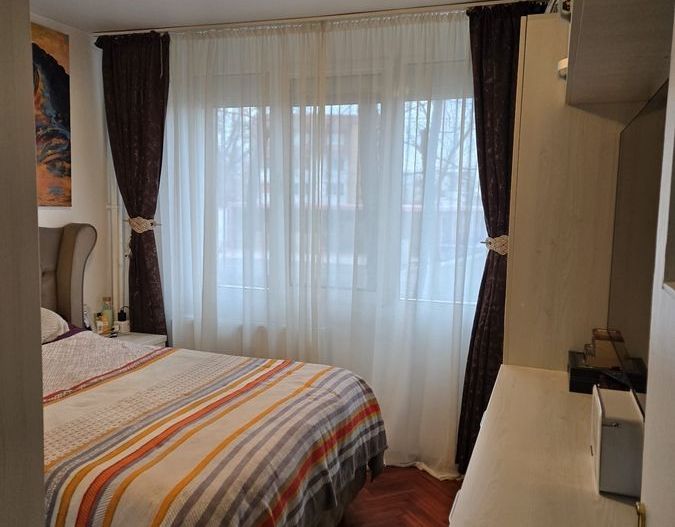 Vanzare Apartament 3 camere, Bld. Brancoveanu , Izvorul Rece - Poză 7