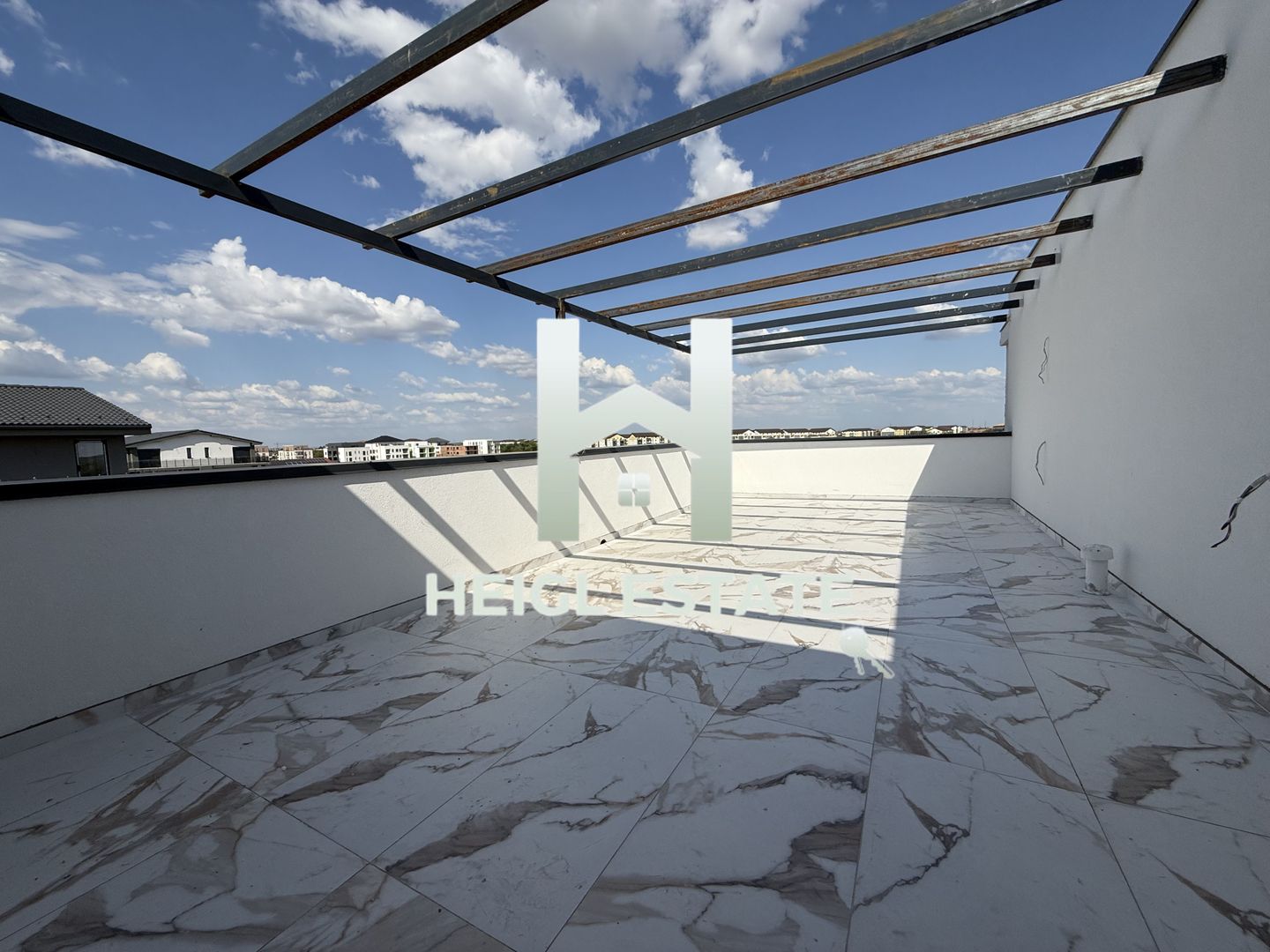 Apartament cu 2 camere tip penthouse in Braytim - Poză 1