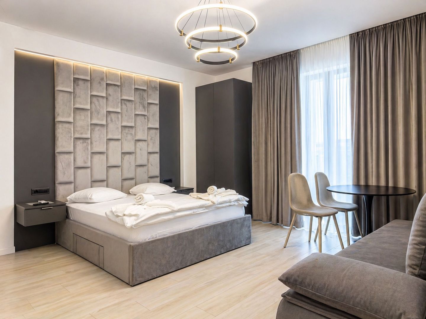 STUDIO |  SEA ON |  MOBILAT PREMIUM - Poză 1