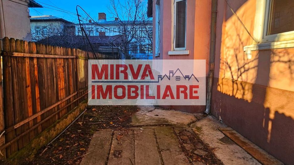 Casă cu arhitectură interbelică, 5 camere, teren 409 mp – Central - Poză 50