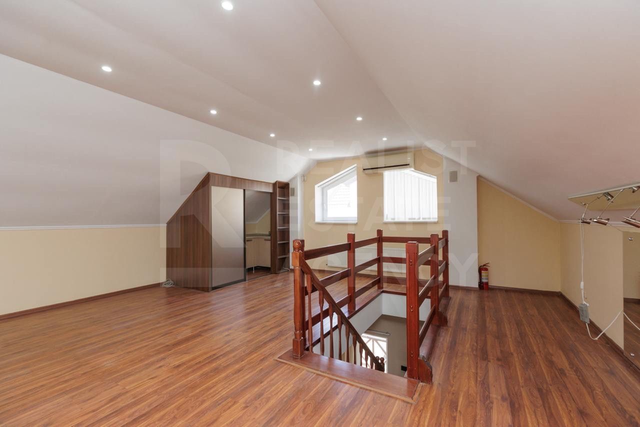 Chirie, oficiu, 320 mp, situat, str. 31 August, Centru - Poză 14