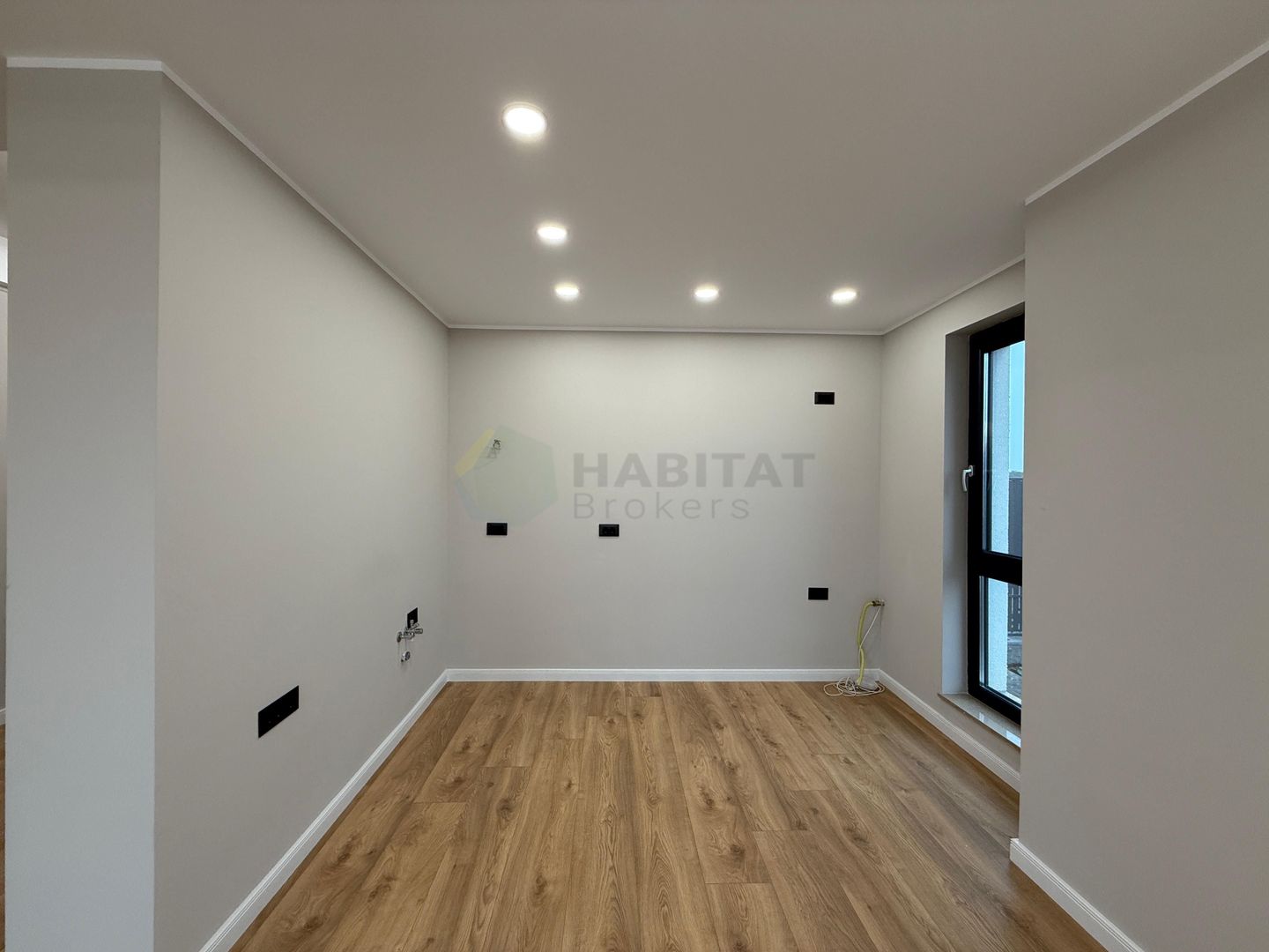 Vila individuala 5 camere Tunari 1 Decembrie - Poză 43