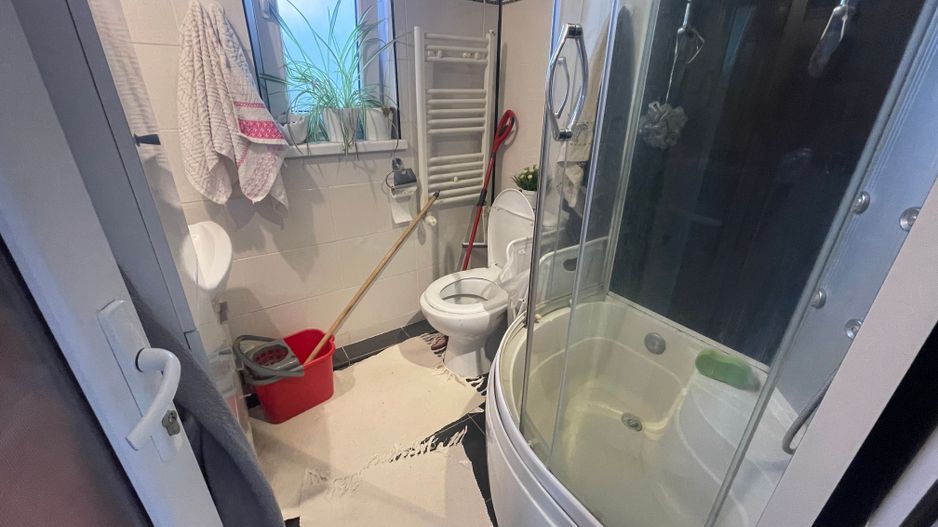 Casa de vanzare zona Bogdanesti - Poză 15
