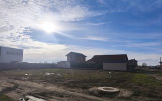 Terenuri intravilane de vânzare în Giroc, pe colț, 2 fronturi stradale - Poză 3