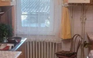 Vand apartament 3 cam., confort 1, decomandat, str Livezeni, Tg-Mureș - Poză 3