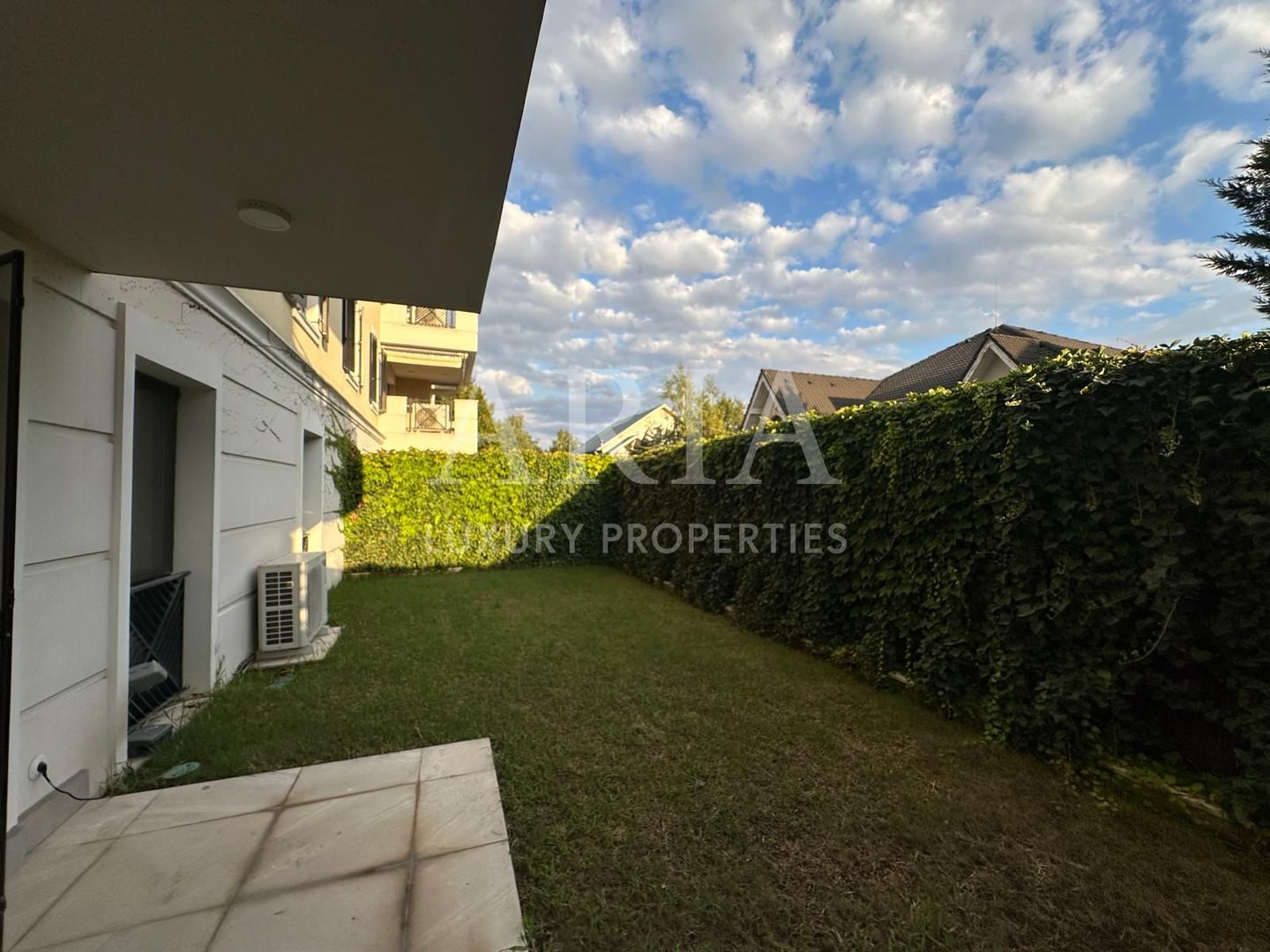 TRIANA 3 CAMERE | CURTE | PISCINA | GYM - Poză 22