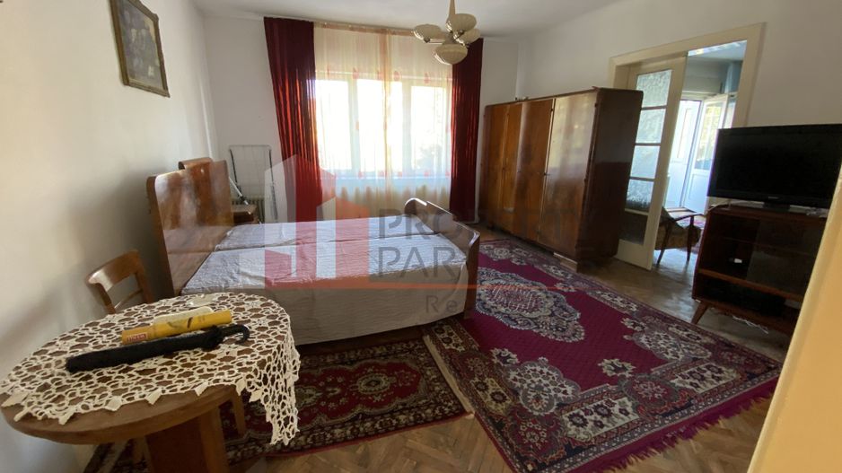 Apartament 2 camere Schei Langa Colegiul National Andrei Saguna - Poză 7