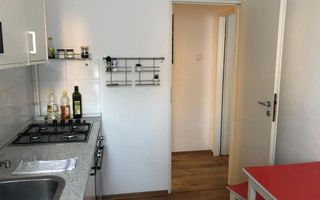 Apartament cu 2 camere langa parcul central. - Poză 2