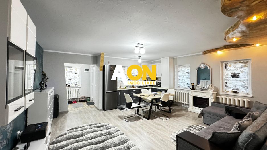 Casa de vanzare, 4 camere, 2 bai, mobilata-utilata, 234 mp teren - Poză 2