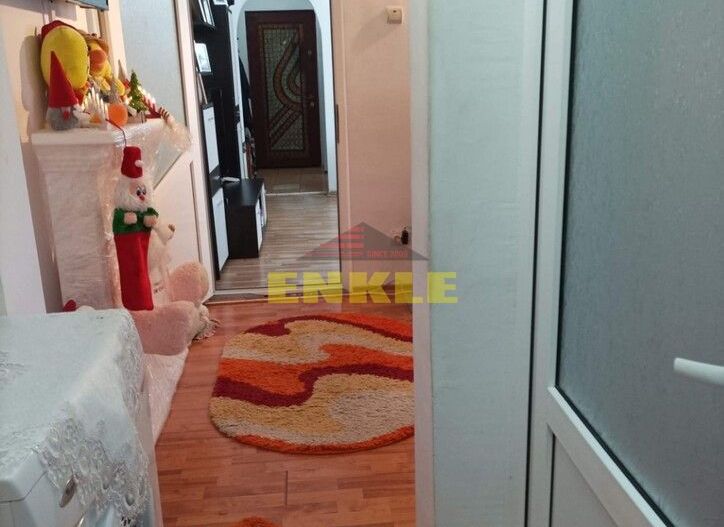 Apartament 3 camere, zona Primaverii, etaj 1 - Poză 5