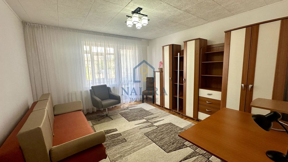 Apartament 3 camere de închiriat – zonă centrală - Poză 4