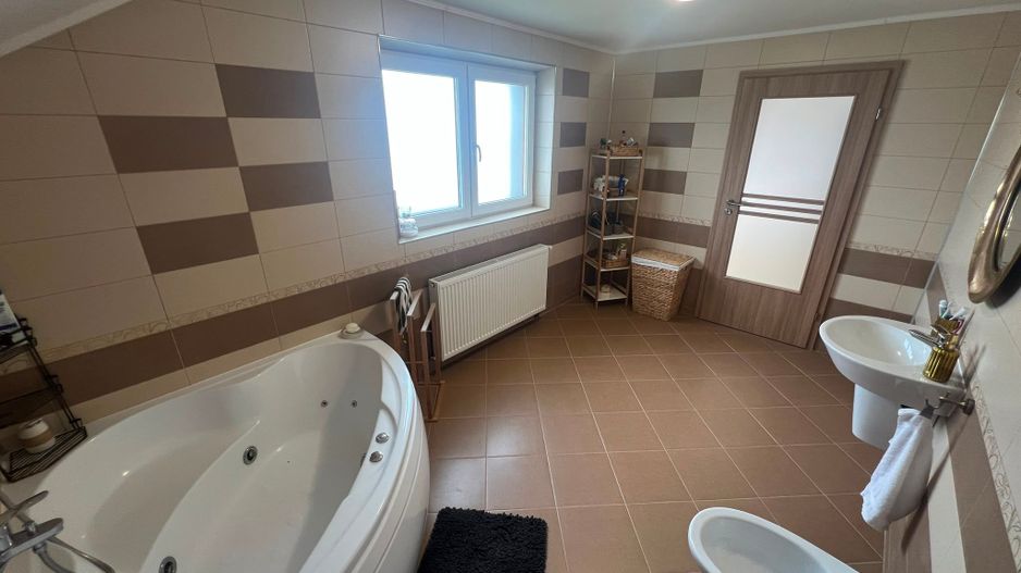 Casă individuală premium – 225 mp utili, teren 700 mp - Poză 31