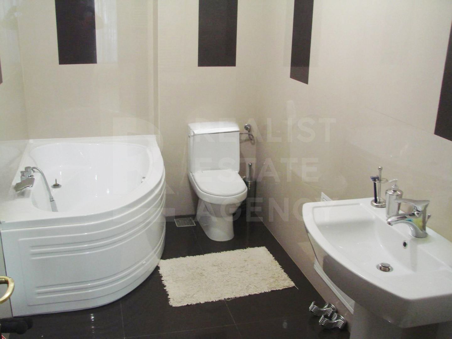 Chirie, casă, 8 camere, Eroii Revoluției, București - Poză 9